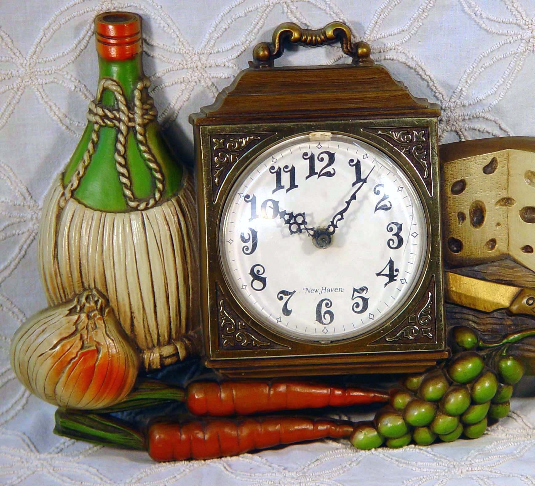 Wine & Cheese New Haven World's Tackiest Vintage Clock 1970s Retro Kitchen Vintage Awesomeness