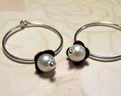 Tiny Flower Earrings - White