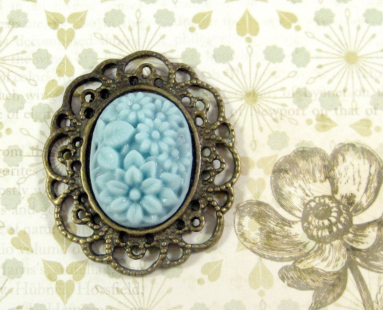 Filigree Brooch : Aquamarine