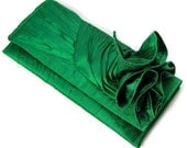 Clutch purse in emerald green silk