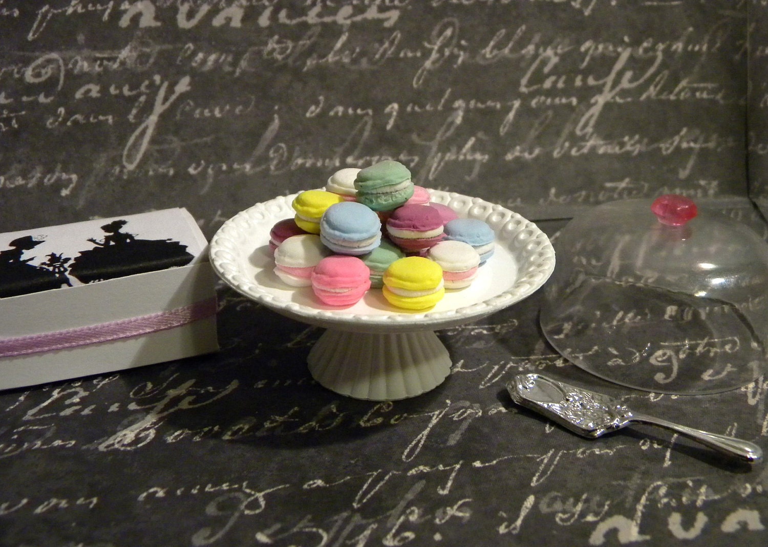 14 French Macarons in Pastry Box for Fashion Royalty Barbie Doll 1/6 Scale Dollhouse Miniatures