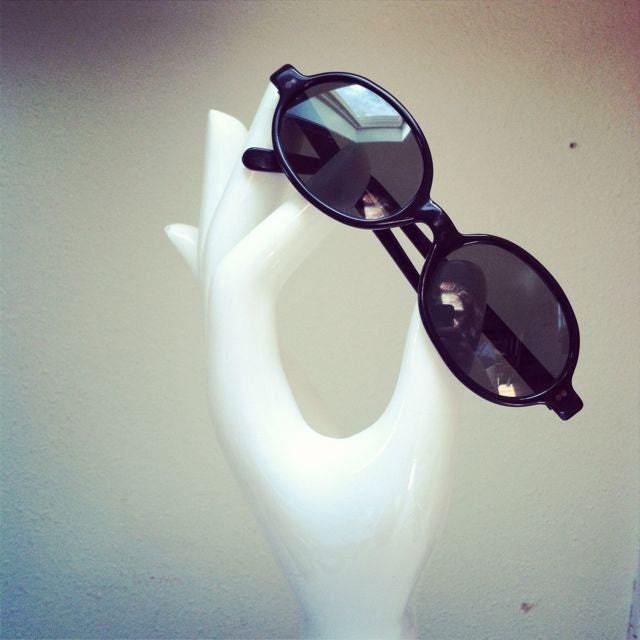 VINTAGE MOD 60s SUNGLASSES / Retro Black Zylo Ware Shades / Hot Mad Men Style