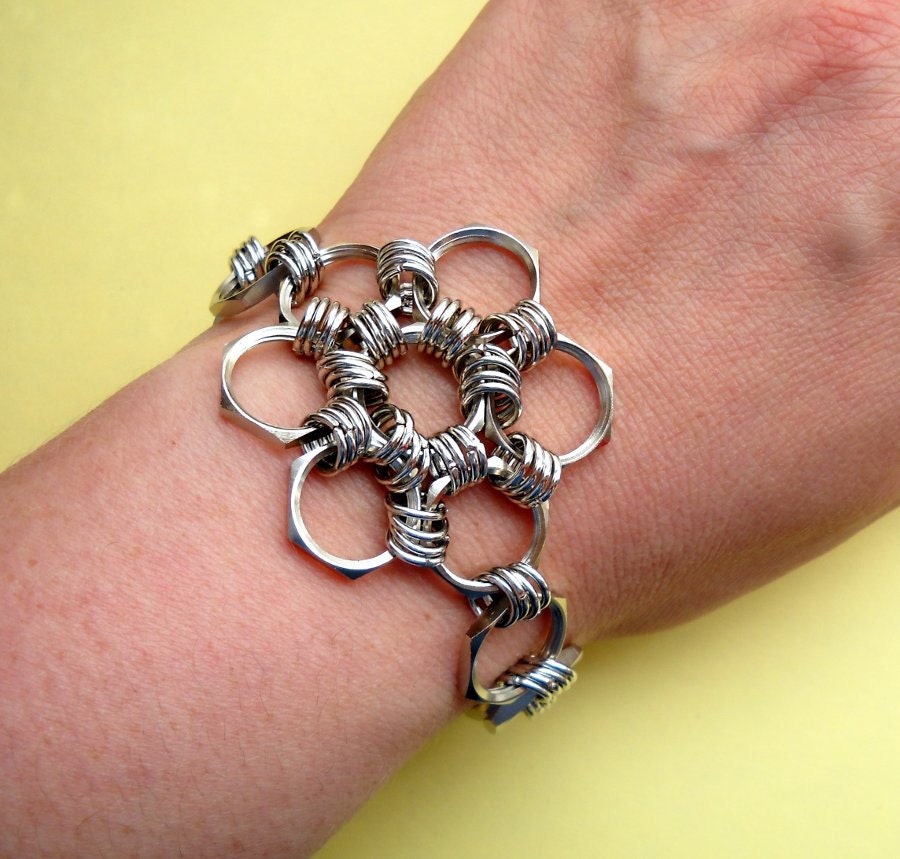 Hex Daisy Bracelet - Lush Beads Industrial