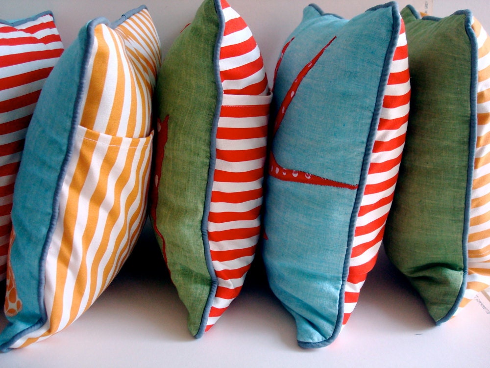 Natural Linen Animals Cushion - Red Giraffe