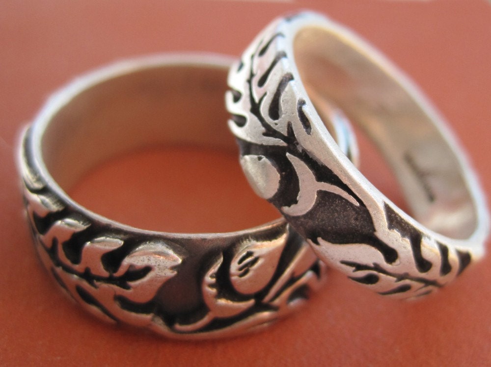 Wide Oak Wedding Ring Set
