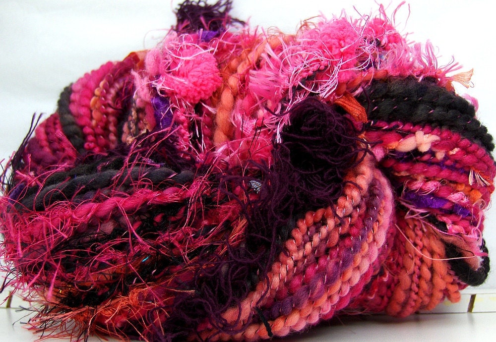 HandSpun Art Yarn merino wool bulky yarn Coral Berry 71 yards