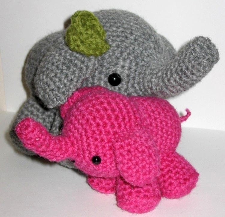 Mom and Baby Elephant amigurumi crochet pattern -PDF Digital Download
