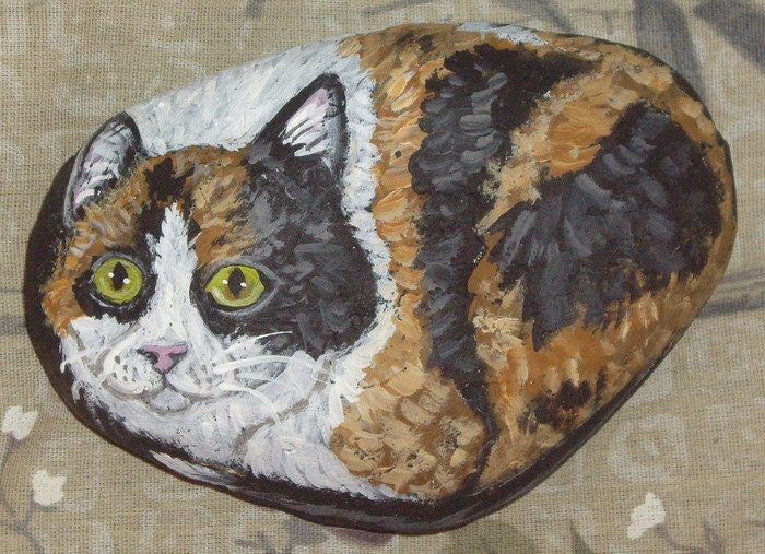 Calico Cat Hand Painted Rock Art Figurine Paper Weight OOAK