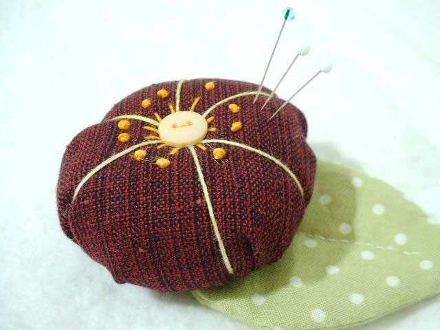 Tsubaki - Camellia - Pin Cushion