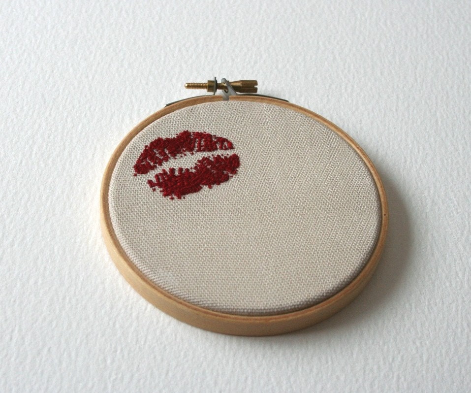 Hoop Art Lipstick Traces Hand Embroidered Sweetheart Wall Plaque