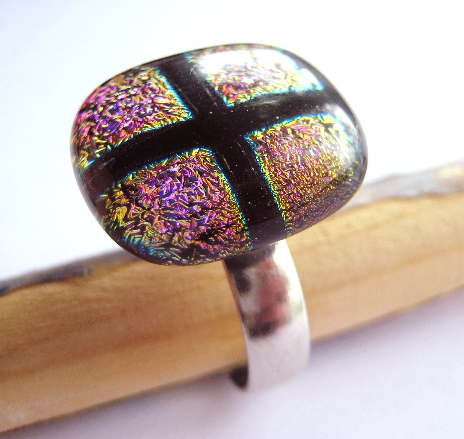 Criss Cross Apple Sauce - Fused Glass Ring
