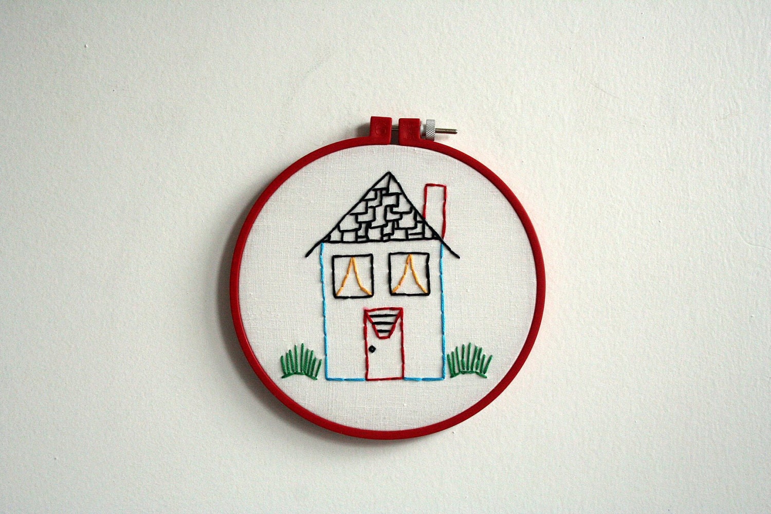 Hand Embroidery Hoop - Rainbow Roost