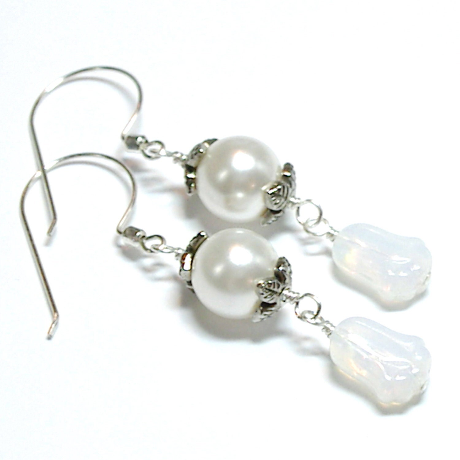 SALE White Pearls and Tulips Earrings