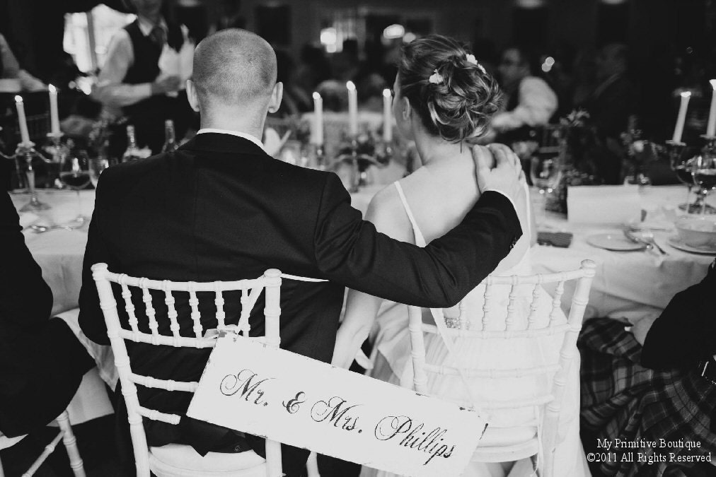 Shabby Chic MR AND MRS Wedding Sign, Vintage Wedding Sign, Custom Wedding Sign, Family Name Sign, Details with Sparkly Glitter