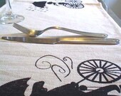 Ride in the Rain Tablerunner 
