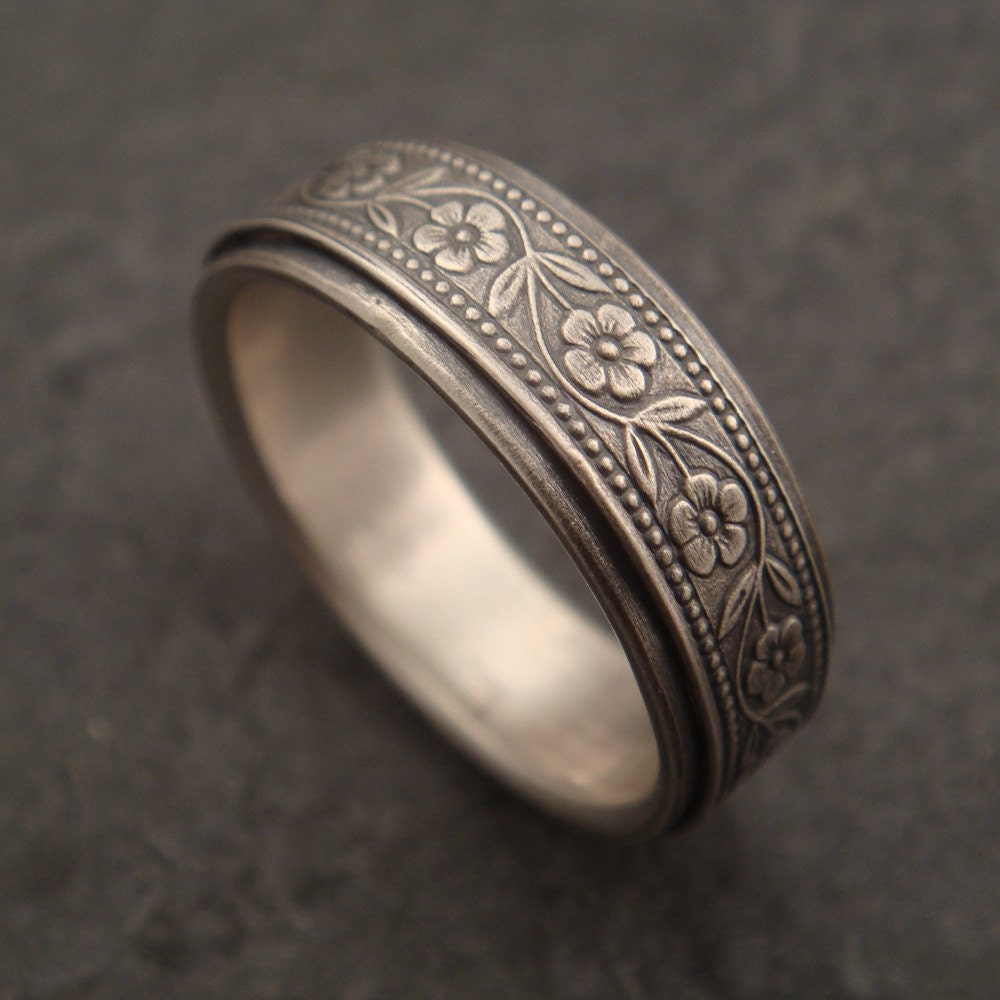 Wedding Band - Floral Wedding Ring in Sterling Silver
