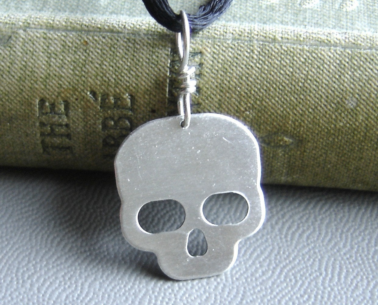 Skull Pendant - Skull Necklace - Skull Jewelry - Sterling Silver - Halloween - Dia De Los Muertos - Unisex
