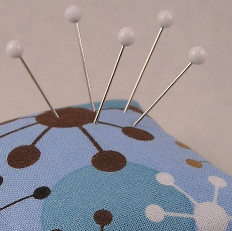 Emery Pincushion Square -  Keeps Pins Sharp - Retro Print Blue