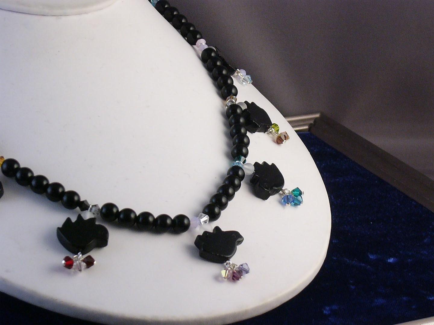 SALE -- Ravens Studying Jewels (184)