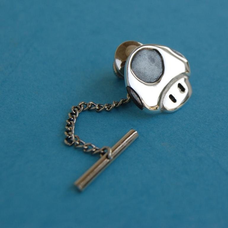 Tie pin - Sterling silver Mario mushroom tie tack