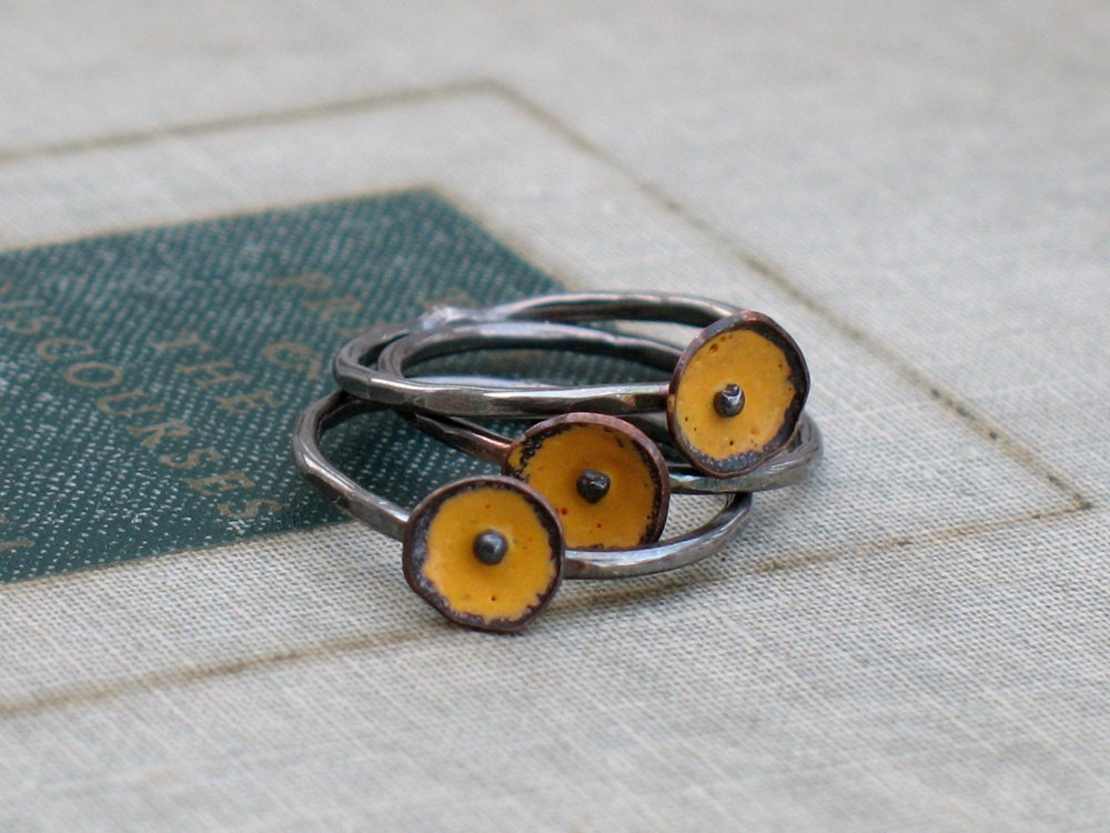 yellow bud ring stack