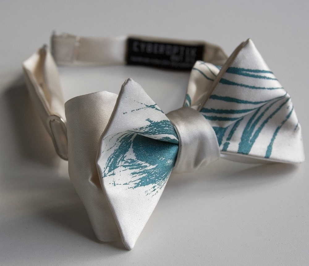 Cream freestyle bow tie. "Peacock Feather." Men's silkscreened neck tie, teal ink.