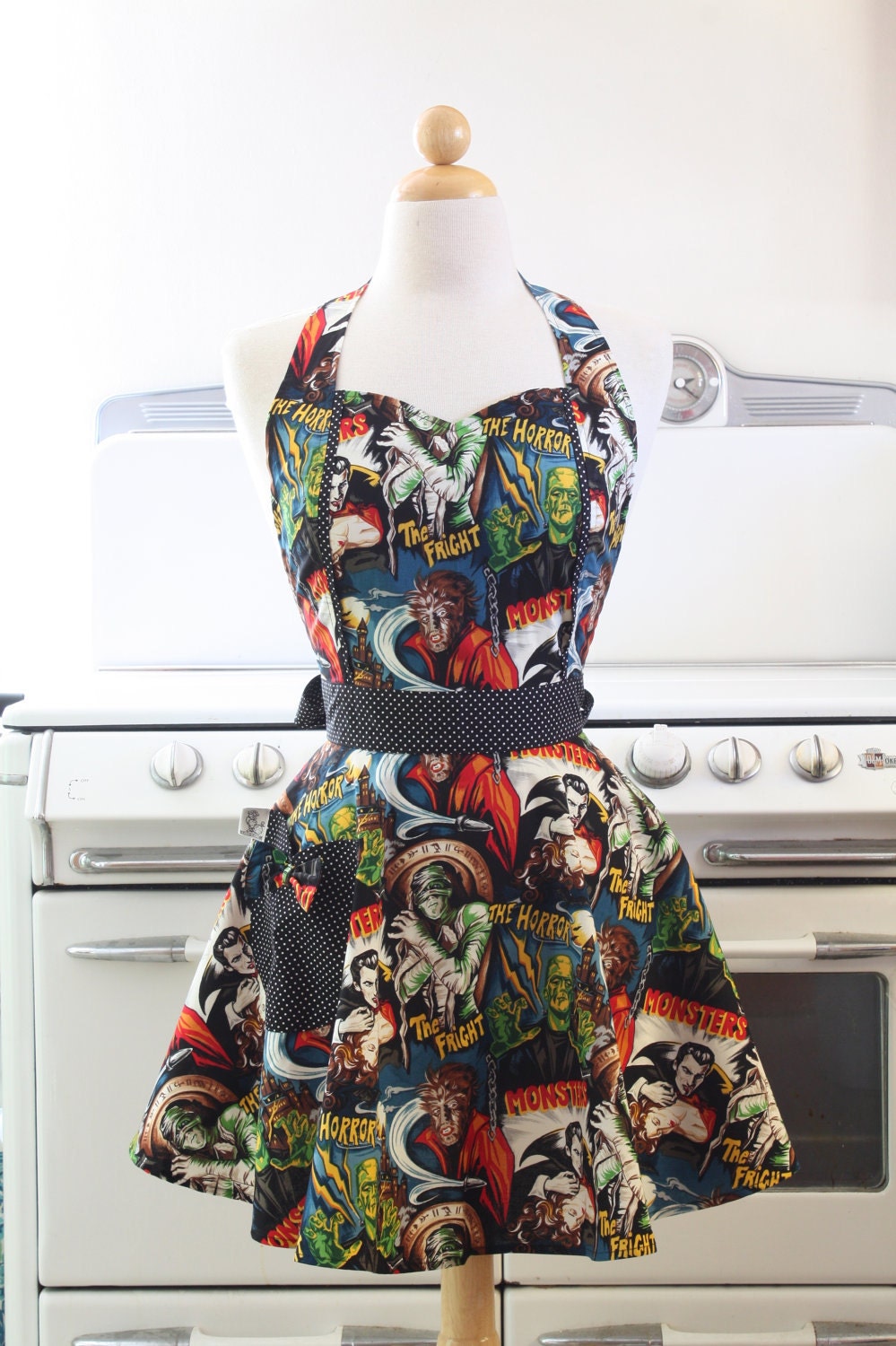 Apron Retro Sweetheart Neckline Classic Horror Movie MAGGIE