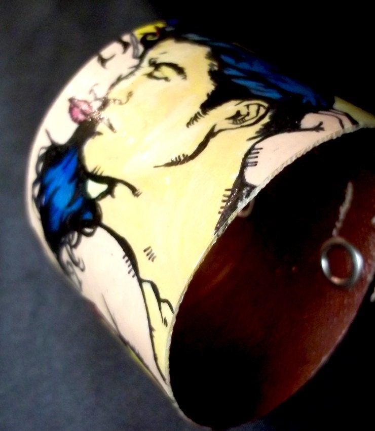 Wonder Woman loves Superman - Heroic Love hand-painted canvas Cuff