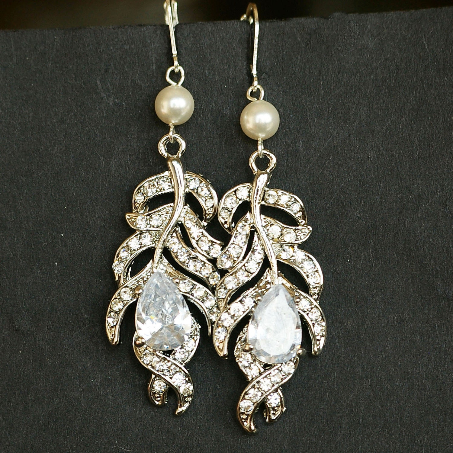 Rhinestone Peacock Feather Bridal Earrings, Vintage Silver Rhinestone Wedding Earrings, Pearl Bridal Earrings, PLUME