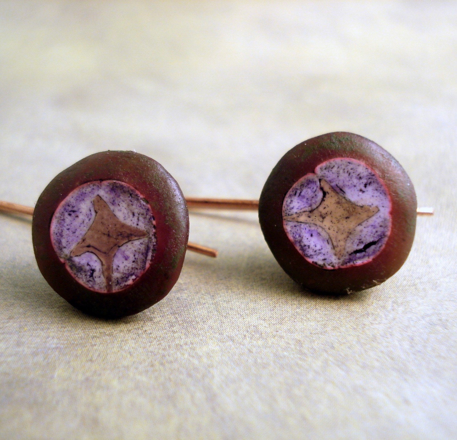 Hanging disc earrings with inlaid polymer tiles