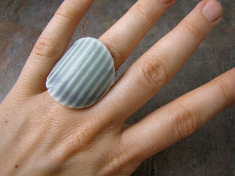 Round Striped Porcelain Ring in Blue
