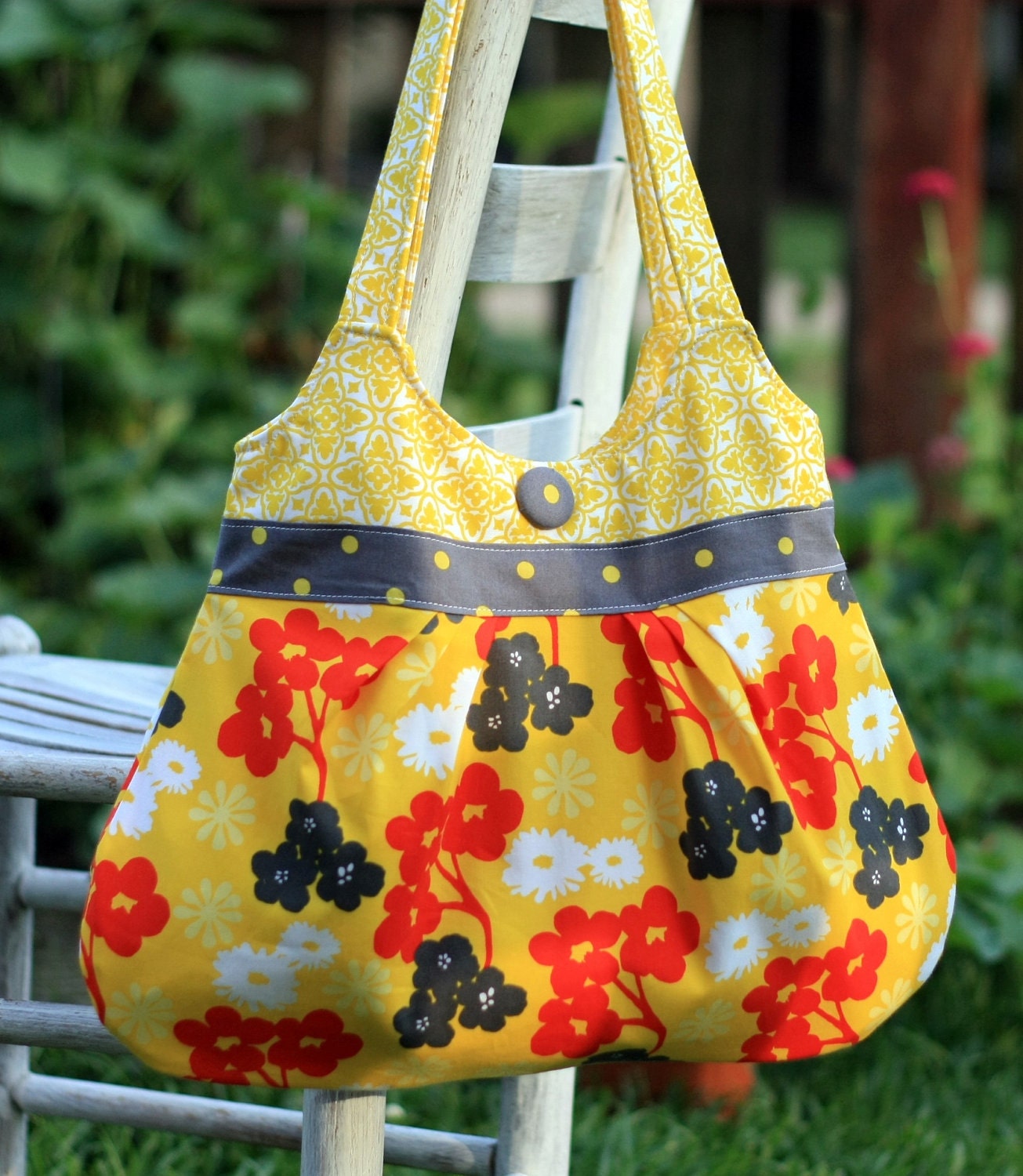 Pretty in Pleats pleated purse PDF sewing pattern