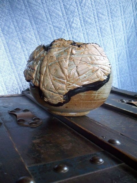 Ceramic Tiger Vessel