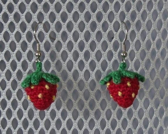 Strawberry Earrings pattern PDF