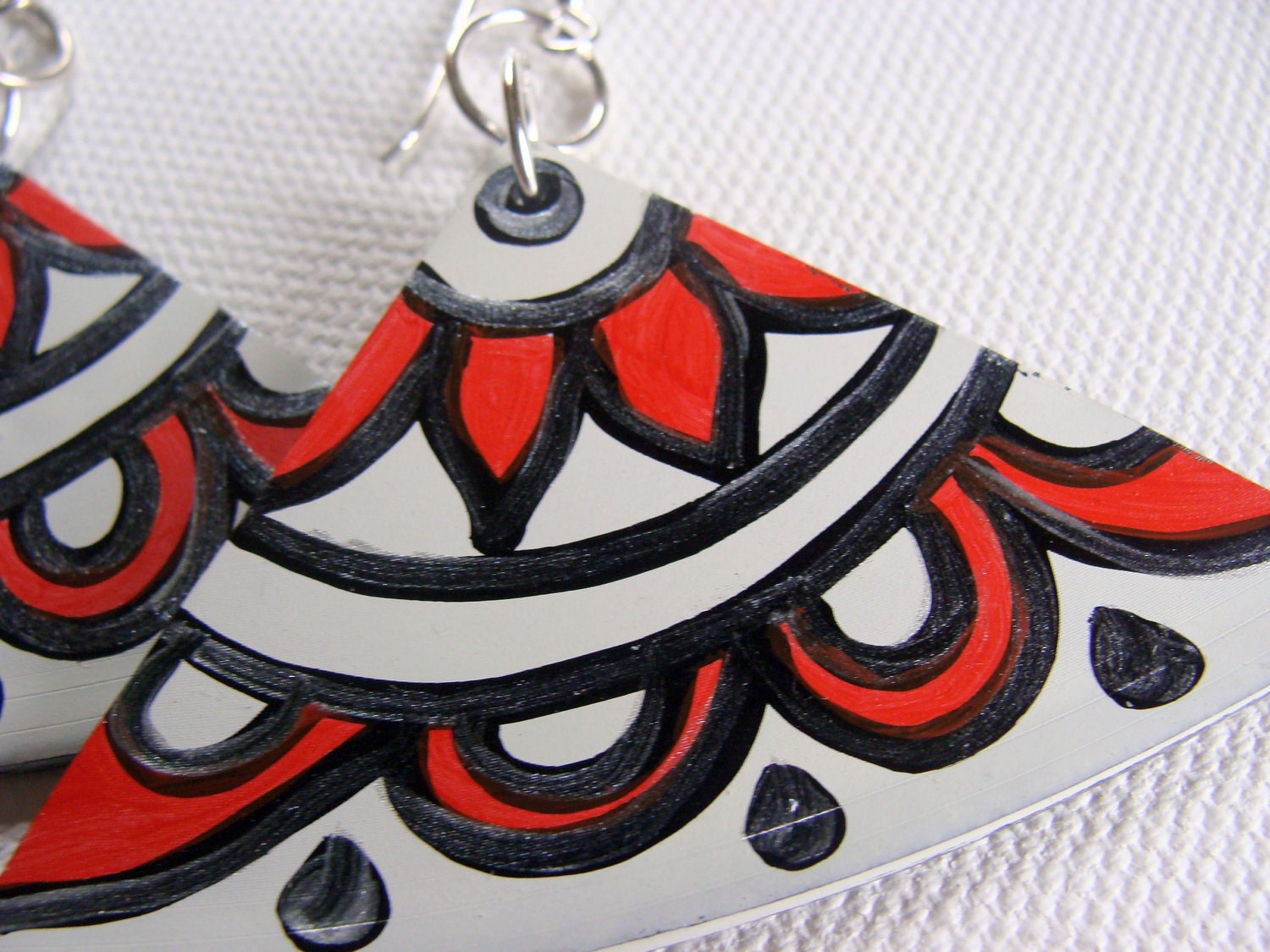 Rockabilly Geometric Red and White Triangular Painted Earrings Made From Vinyl Records