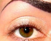 Spectacle Eyeshadow Mineral makeup (Light creamy highlighter with multi colored shimmer) Sobe MineralEyez Eye shadow Eyeliner (5g)