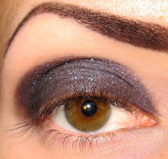 Black Widow Sobe MineralEyez Eyeshadow almost Black purple with purple & copper glitter sparkles Mineral makeup Eye shadow Eyeliner (5g)