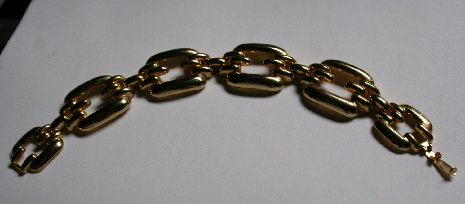 Vintage Gold Tone Link Bracelet