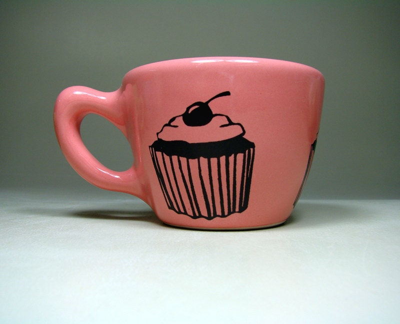 12oz cup cupcake (bubblegum) - Made to Order / Pick Your Colour