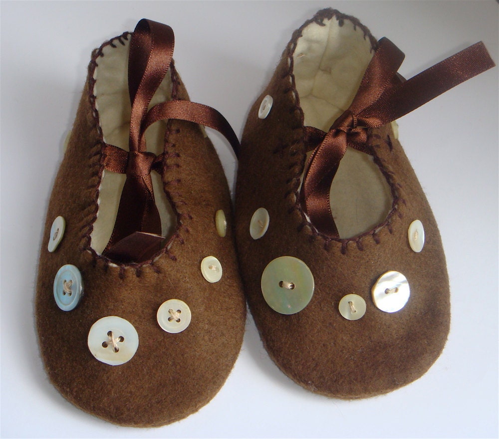Chocolate and Vanilla Shell Button Baby Shoes/Booties