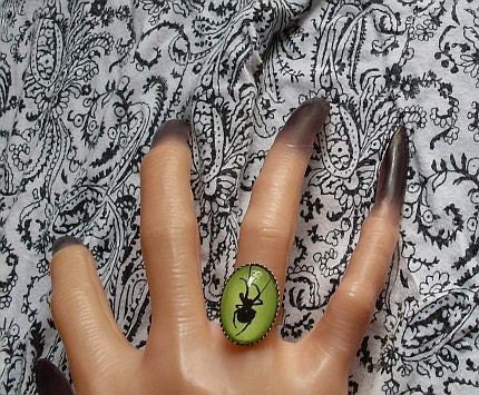 My Lovely Black Widow Silhouette Ring