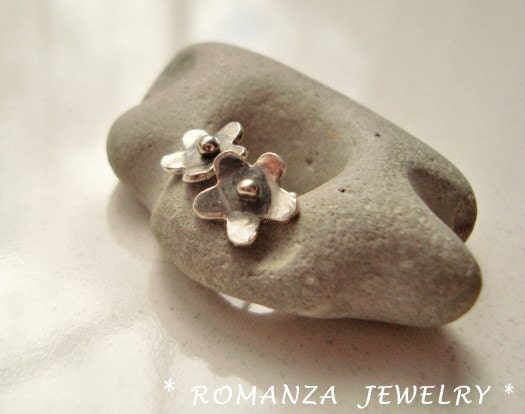 Happy Daisy Studs Sterling Silver Earrings from Happy Daisy Collection