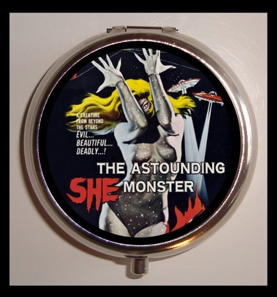 Female Monster 1950's B-Movie Kitsch Poster Sweetheartsinner Stainless Steel Pill Box Case NEW