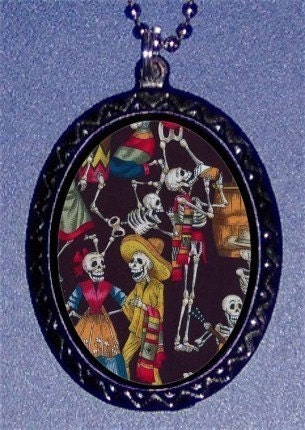 Day of the Dead Los Muertos Follk Art Pendant necklace NEW