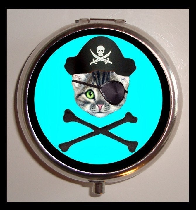Pirate Kitty Crossbones Kitsch Goth Kawaii Cat Pillbox Pill Box Case Holder for Vitamins Pills