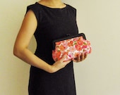 Vintage pink flowers clutch with retro plastic frame