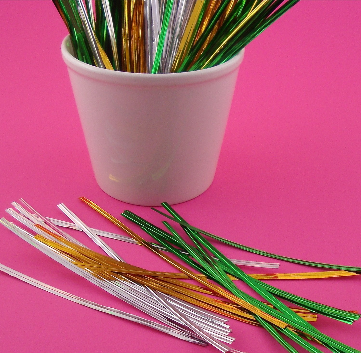 300 metallic twist ties . green silver gold . extra long 6 inch