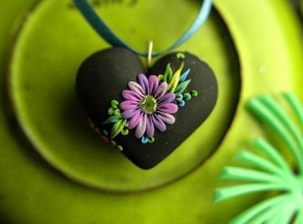 sweet mexican embroidery - vintage inspired heart pendant