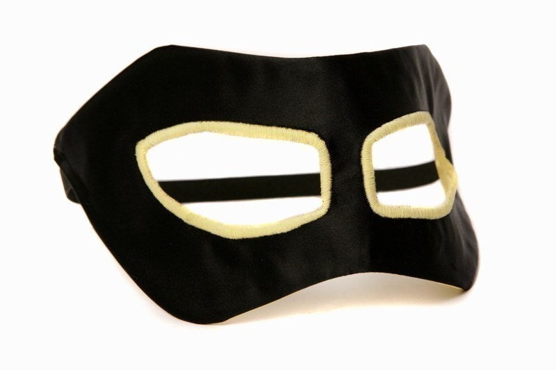 Little Hero Mask - Black and Yellow
