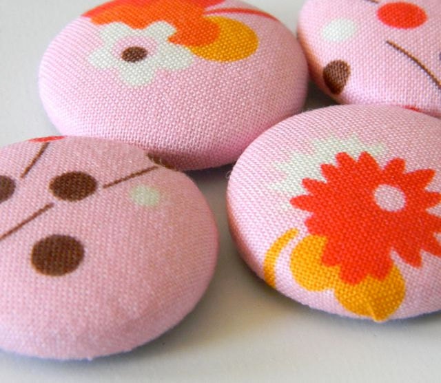 Floral Print Fabric Magnet Set in Gift Tin